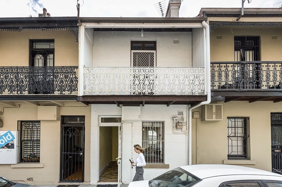 Looks like the bubble hasn’t burst! Median house price in Sydney to increase by $116,400 in 2017 – as experts predict a 10.9 per cent rise in property value