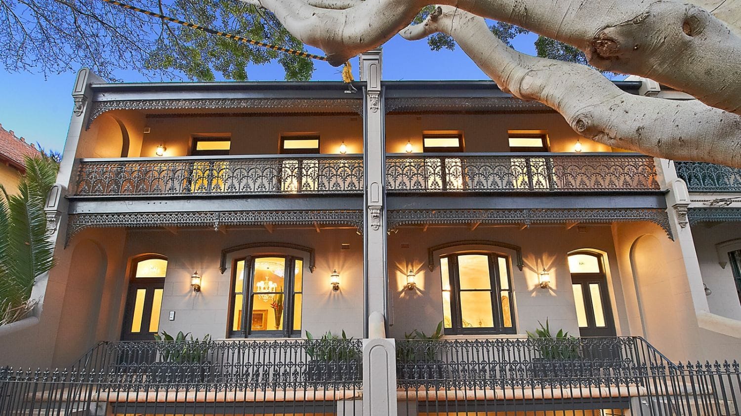 Paddington terraces gain ground on their well-heeled Woollahra neighbours