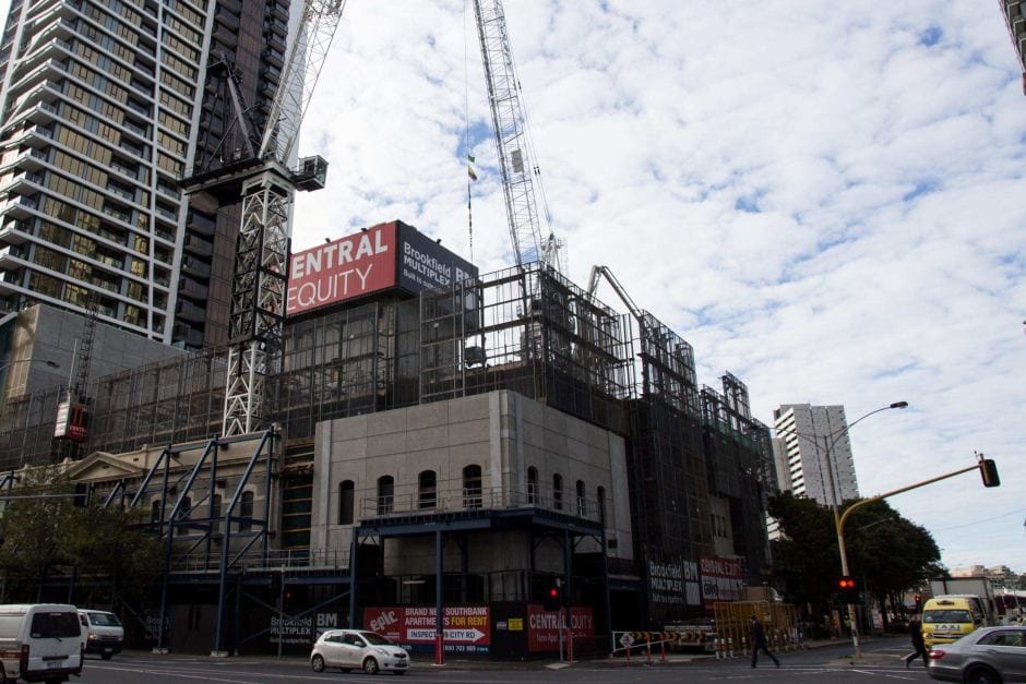 Chinese investors pull out of Melbourne apartment market
