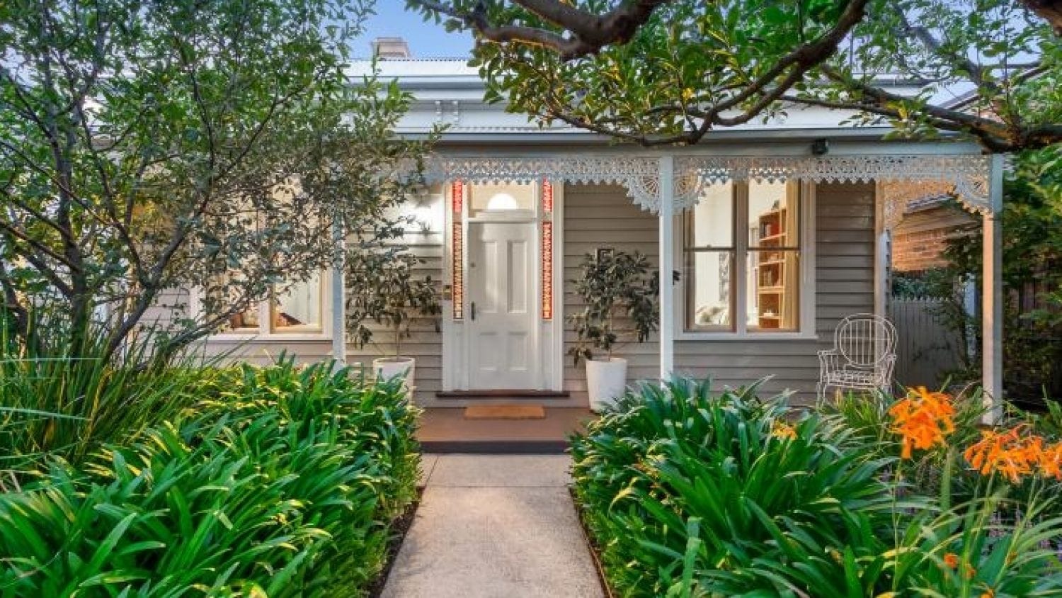 Melbourne house prices: Buyers willing to trade off and live near once-unglamorous train lines