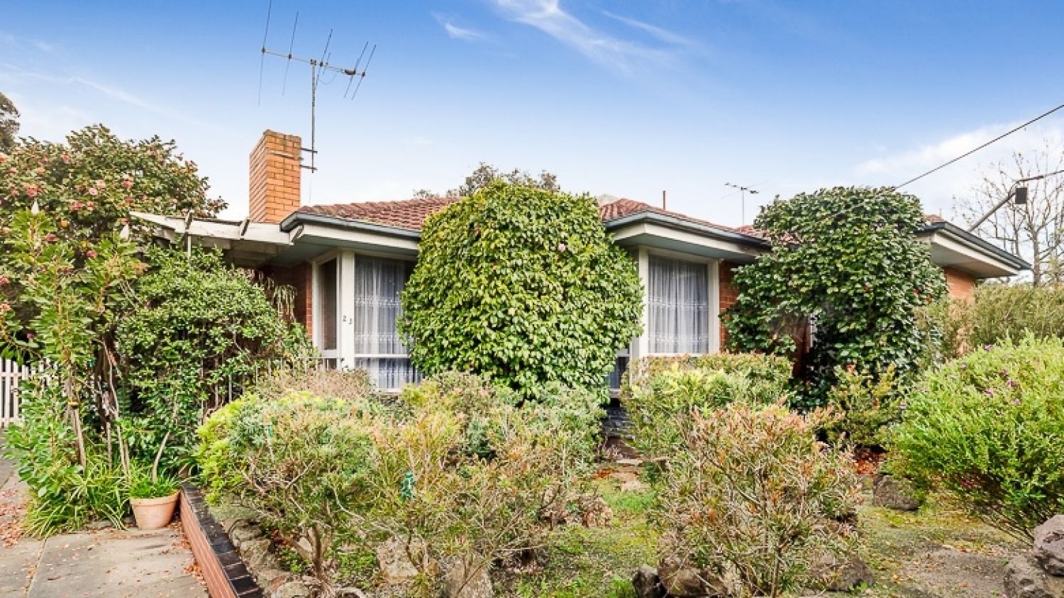 Middle to outer suburbs of Melbourne see huge price growth with buyers pushed out