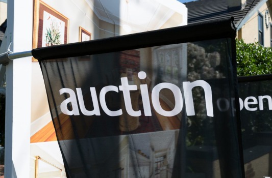 Sydney housing stock builds as auctions clearances slow